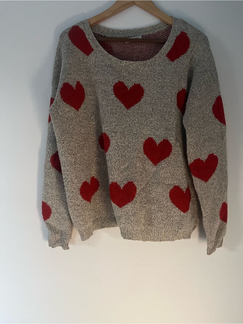 Miracle beige Sweater with Red Heart Motif size Large